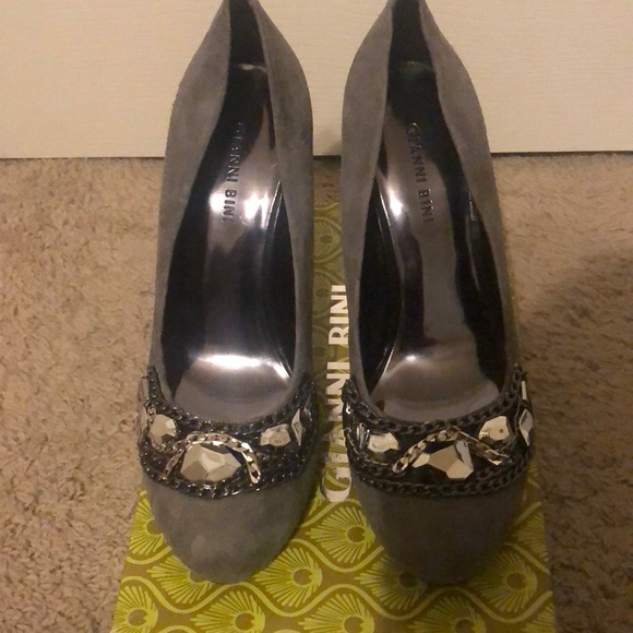 Gianni Bini- Onyx Size 10 - Picture 1 of 2